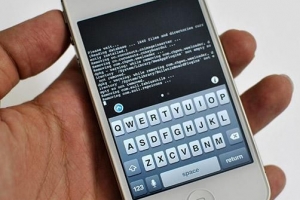 अपने iPhone को फ़ैक्टरी रीसेट कैसे करें