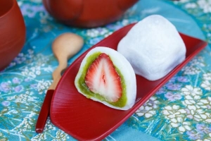 How to Make जापानी स्ट्रॉबेरी Daifuku (इचिगो)