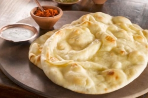 बिना खमीर या दही के नान ब्रेड कैसे बनाएं