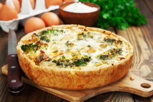 अंडे के बिना शाकाहारी Quiche कैसे बनाये