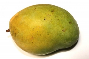 आम को ठीक से कैसे छीलें और काट लें