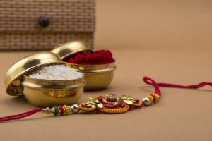 राखी पर अपने भाई को क्या उपहार दें - शीर्ष 7 सर्वश्रेष्ठ उपहार